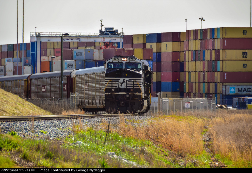 NS 9772 is about ready to leave the SC-Inland port